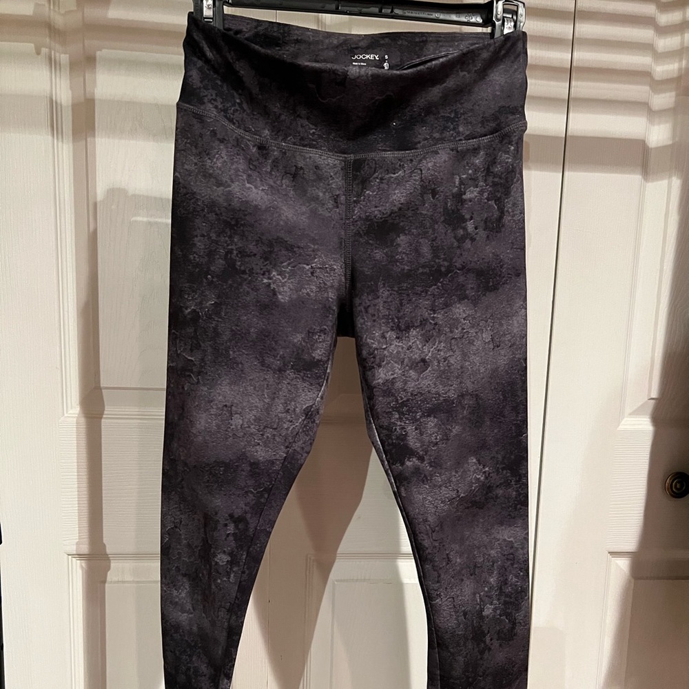 Gray/Black Leggings